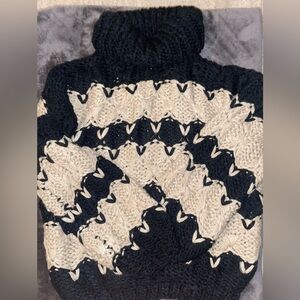 POL knit crochet turtle neck sweater